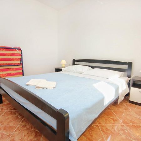 Apartments By The Sea Vlasici, Pag - 9324 Quarto foto