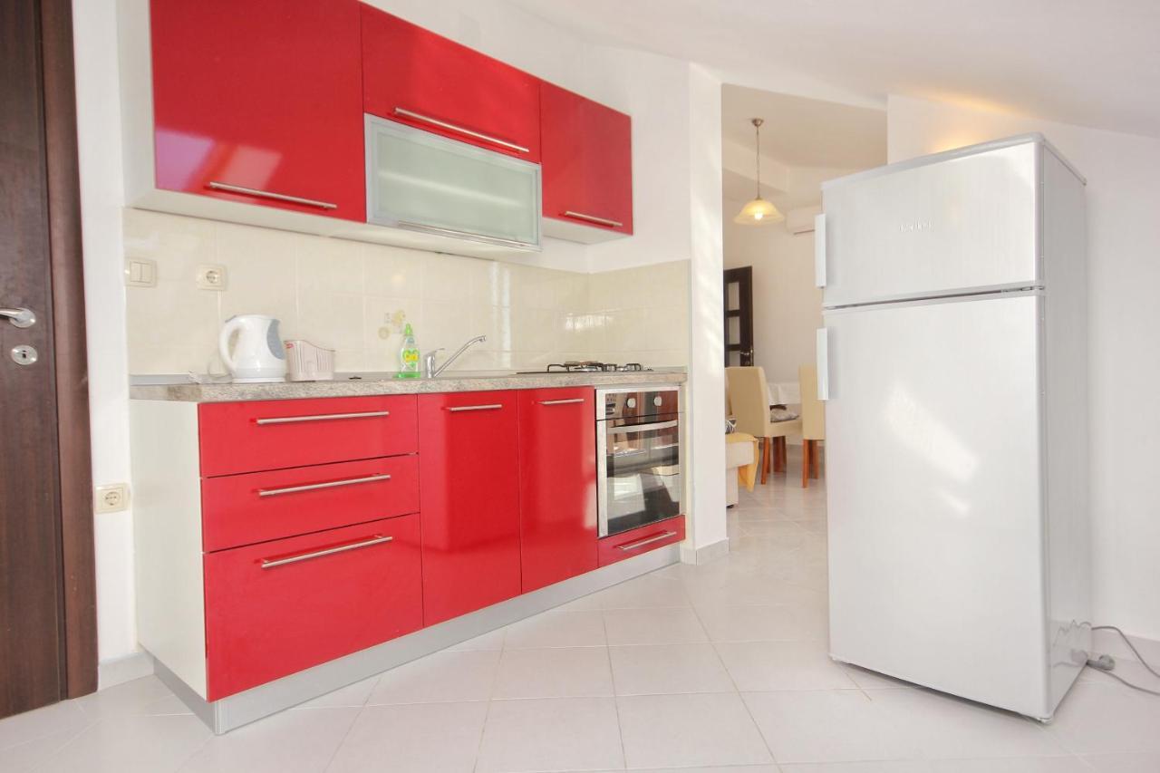 Apartments By The Sea Vlasici, Pag - 9324 Exterior foto