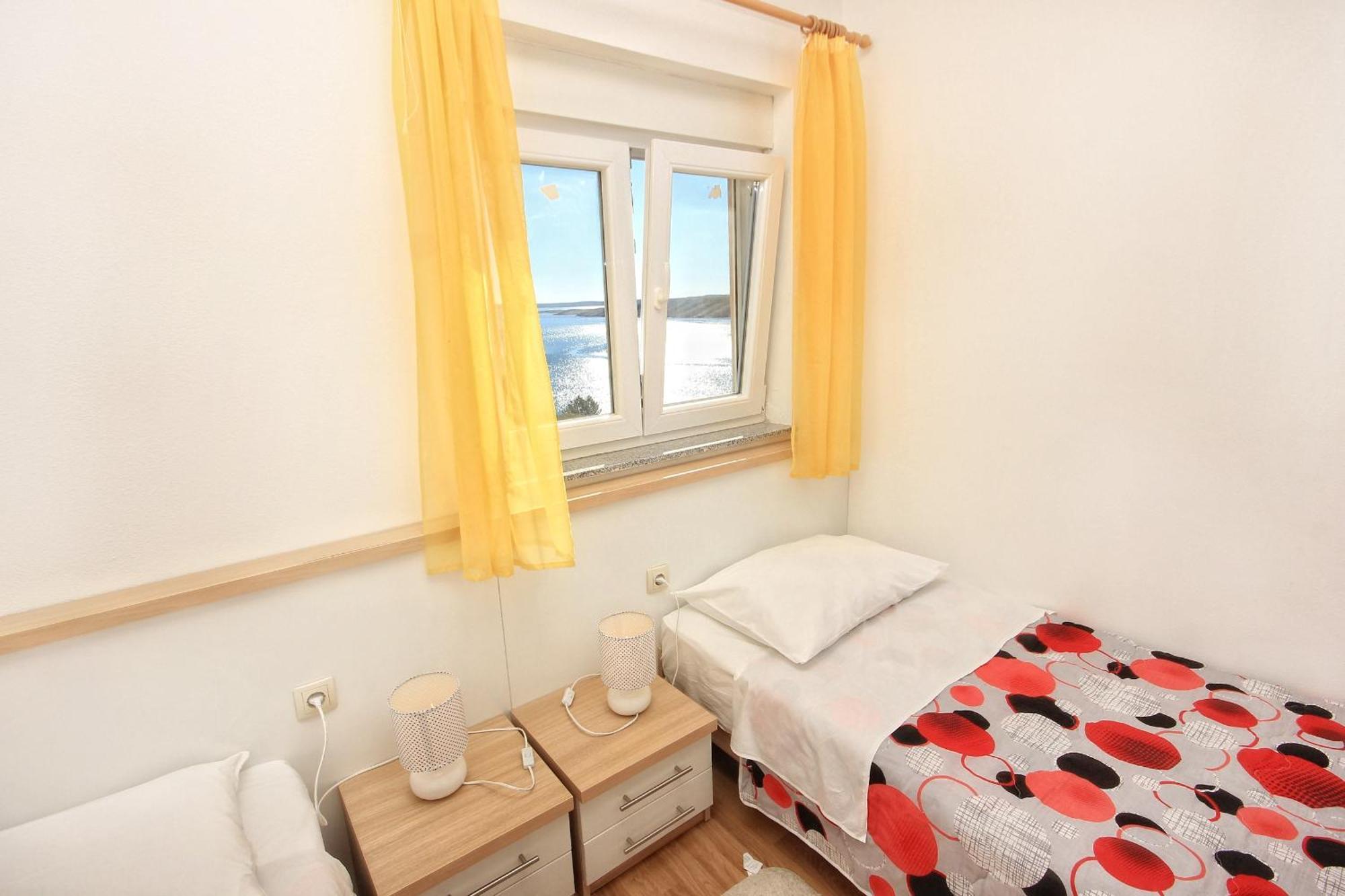 Apartments By The Sea Vlasici, Pag - 9324 Quarto foto